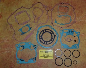 ZESTAW USZCZELEK SILNIKA KAWASAKI KX 125 00-02R MT250009S