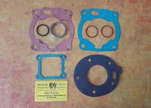 ZESTAW USZCZELEK TOP-END YAMAHA DT 125 R/RE/X '99-'06r MT485034