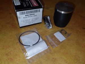 WOSSNER TŁOK SUZUKI (2T) RM 125 (RM125) '00-'03 (54,45MM=+0,50MM) 8061D050