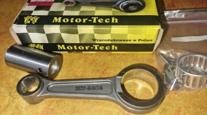 Korbowód Yamaha SR / XT / TT 250 MT2404