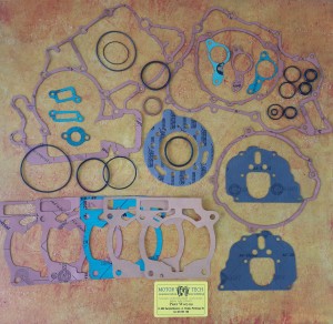 ZESTAW USZCZELEK SILNIKA KTM 125 SX/EGS/EXC '98-'01 MT270018S