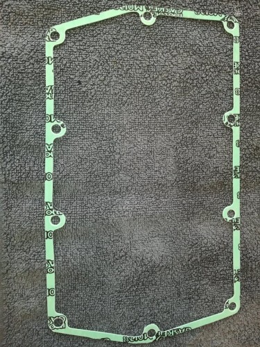 kawasaki EN 500 90-03r, EA  500 twister 97-06r., KLE 500 7793987 larson u miski olejowej  .jpg